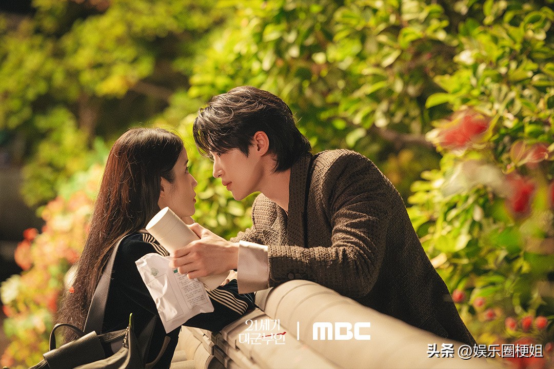 21世纪大君夫人什么时候上映_IU 21世纪大君夫人 韩剧先婚后爱