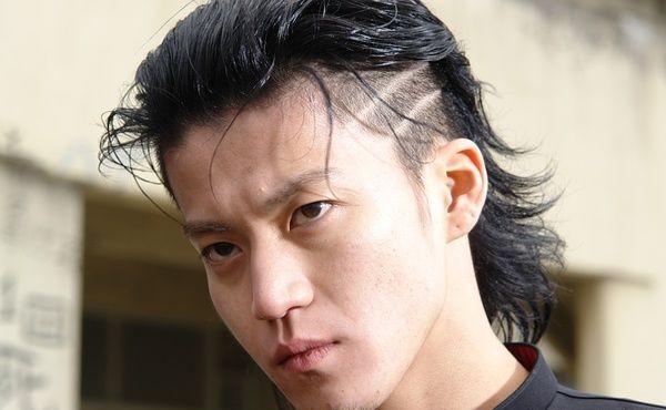 小栗旬 韩流男神 熟男魅力_小栗旬